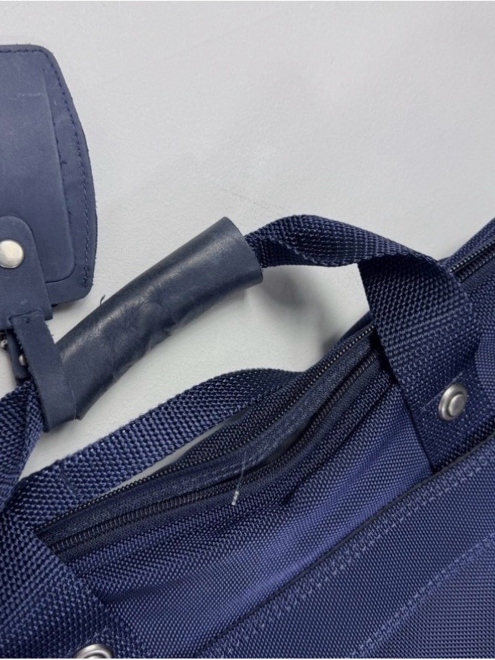 Briggs & Riley Baseline Cabin Bag | Navy | USA Designed - Picture 4 of 10